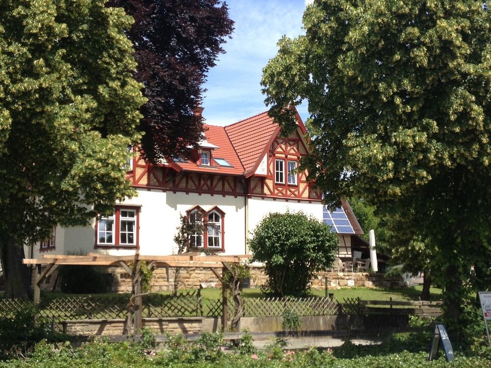 Gaestehaus "Unsere Stadtvilla" Хехинген Экстерьер фото